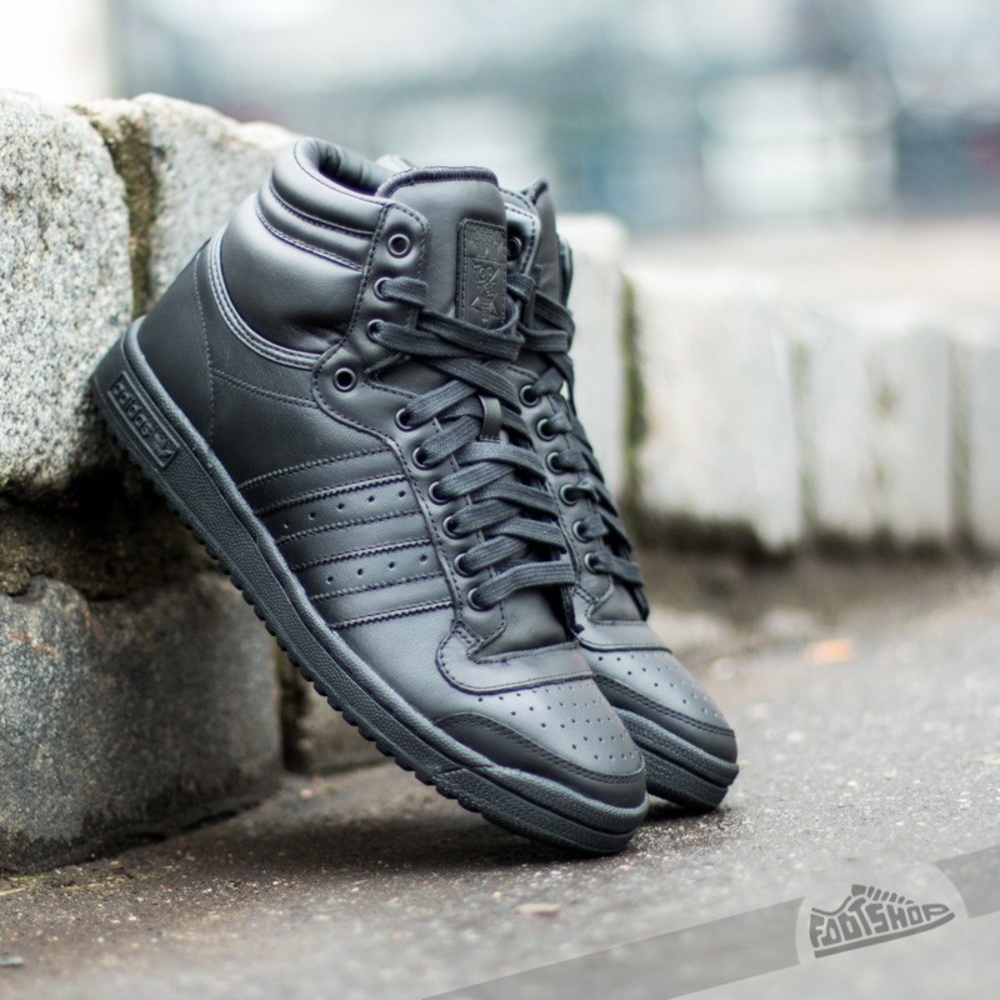 ✨SALE✨ ADIDAS Top Ten Sneakers